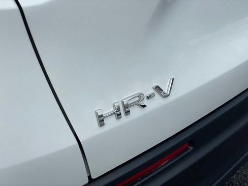 Used 2024 Honda HR-V LX image 29