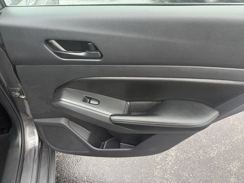 Used 2025 Nissan Altima 2.5 SV FWD image 20