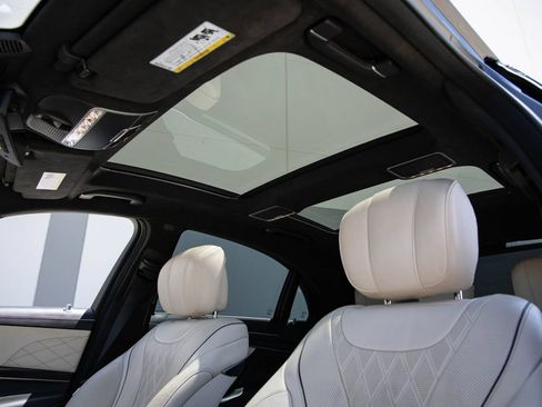 Used 2020 Mercedes-Benz S 560 Sedan image 22