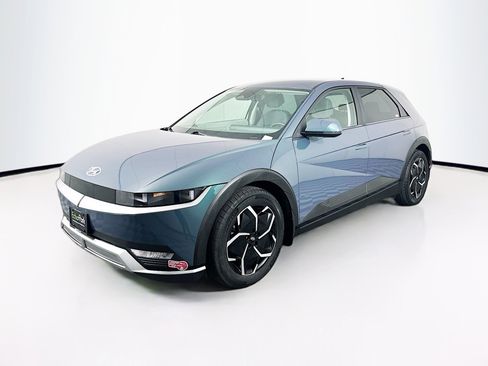 Used 2024 Hyundai Ioniq 5 SE RWD image 3
