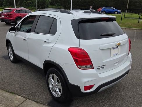 Used 2019 Chevrolet Trax LT w/ LT Convenience Package AWD/4WD image 10