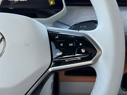 New 2025 Volkswagen ID. Buzz Pro S Plus image 37