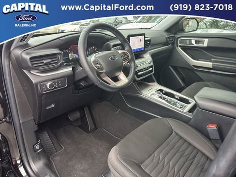 Certified 2021 Ford Explorer XLT w/ Class III Trailer Tow Package image 18