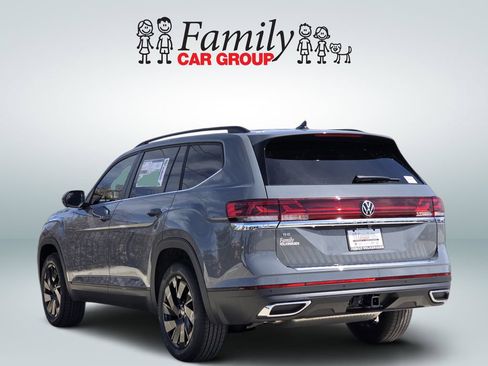 New 2026 Volkswagen Atlas SE FWD image 3