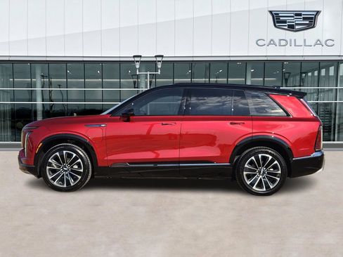 New 2026 Cadillac Vistiq Luxury AWD/4WD image 3