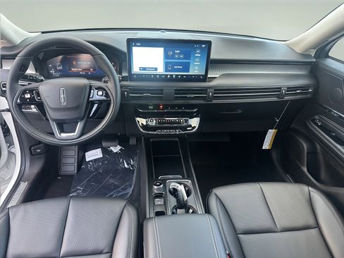 New 2026 Lincoln Corsair Premiere image 11