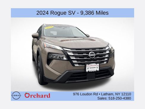 Certified 2024 Nissan Rogue SV w/ SV Premium Package AWD/4WD image 1