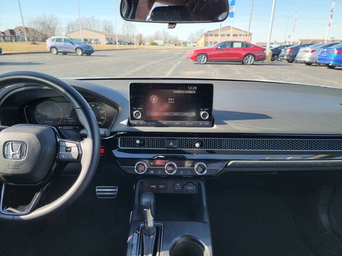 Certified 2023 Honda Civic Sport image 25