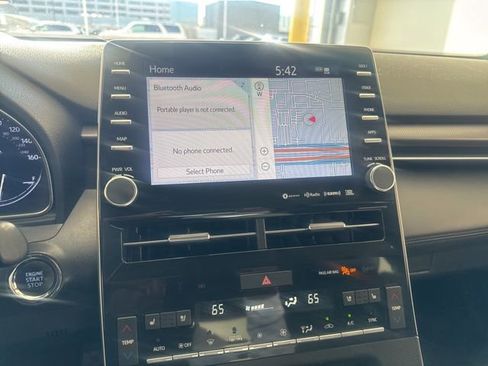 Used 2021 Toyota Avalon Touring image 23