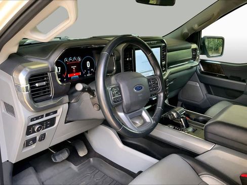 Used 2022 Ford F150 Lariat w/ Equipment Group 502A High AWD/4WD image 18