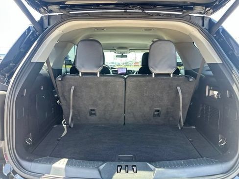 Used 2021 Ford Explorer XLT w/ Equipment Group 202A RWD image 23