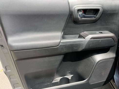 Used 2021 Toyota Tacoma 2WD Double Cab image 17