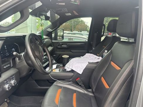Used 2025 GMC Sierra 2500 AT4 w/ AT4 Premium Plus Package AWD/4WD image 6