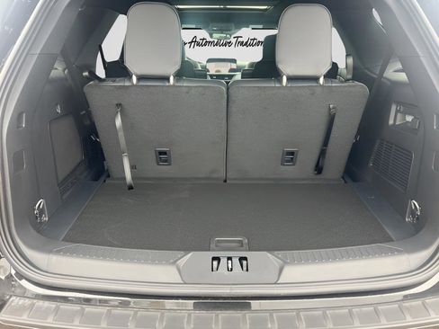 New 2026 Ford Explorer ST-Line w/ ST-Line Street Pack AWD/4WD image 5