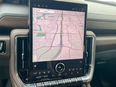 New 2026 GMC Yukon XL Denali Ultimate AWD/4WD image 8