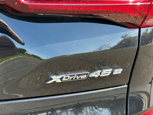 Used 2022 BMW X5 xDrive45e w/ M Sport Package image 38