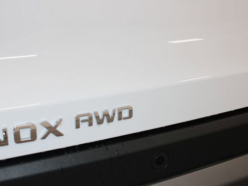 New 2026 Chevrolet Equinox LT w/ Convenience Package II AWD/4WD image 14