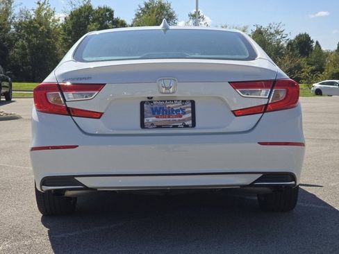 Used 2018 Honda Accord LX image 13