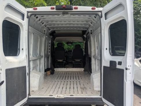 Used 2023 RAM ProMaster 2500 FWD image 13
