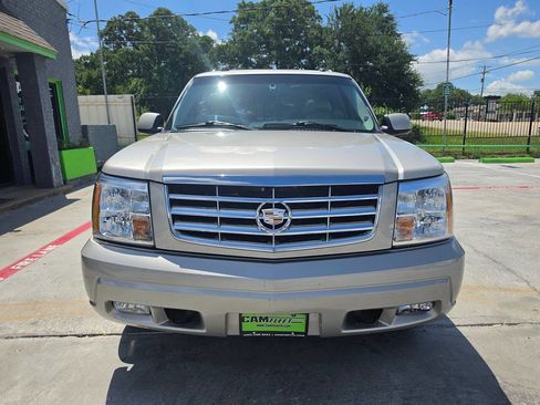 Used 2004 Cadillac Escalade ESV Platinum AWD/4WD image 7