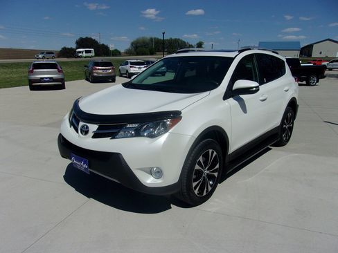 Used 2015 Toyota RAV4 Limited AWD/4WD image 7