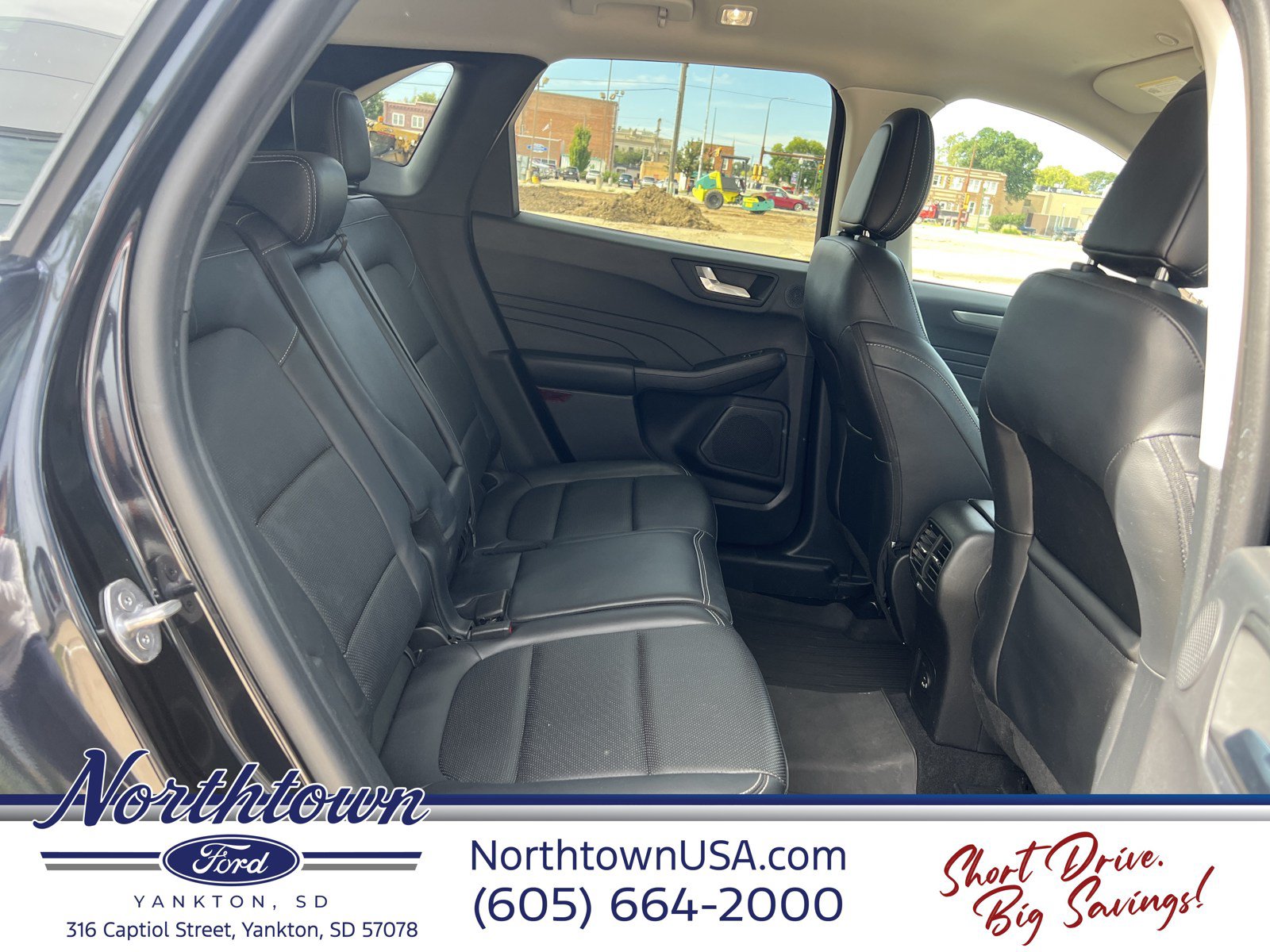 Used 2021 Ford Escape Titanium w/ Class II Trailer Tow Package AWD/4WD image 30