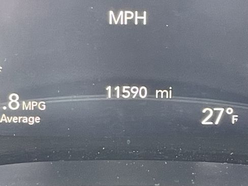 Used 2024 Chrysler Pacifica Touring-L image 22