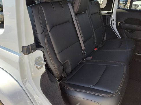 Used 2024 Jeep Wrangler Sahara w/ Technology Group image 33