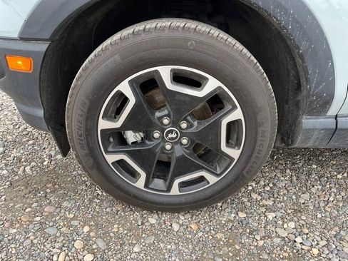 Used 2023 Ford Bronco Sport Outer Banks w/ Tech Package image 8