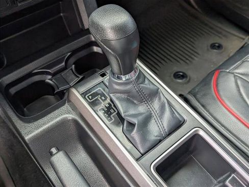 Certified 2022 Toyota Tacoma SR5 image 13