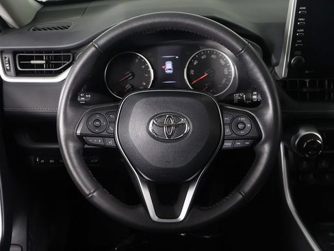 Used 2022 Toyota RAV4 XLE w/ Convenience Package AWD/4WD image 38