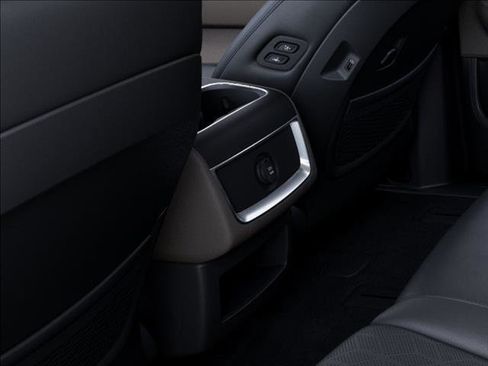 Used 2026 Kia Carnival EX FWD image 26