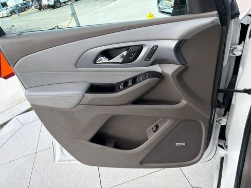 Used 2020 Chevrolet Traverse Premier w/ LPO, Floor Liner Package AWD/4WD image 34