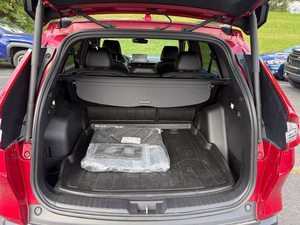 Certified 2025 Honda CR-V Sport Touring image 5