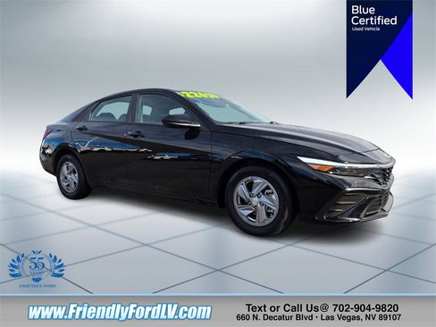 Used 2025 Hyundai Elantra SE image 1