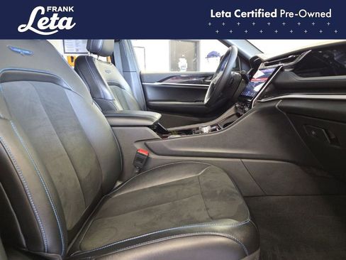 Used 2022 Jeep Grand Cherokee Trailhawk w/ Advanced Protech Group II AWD/4WD image 19