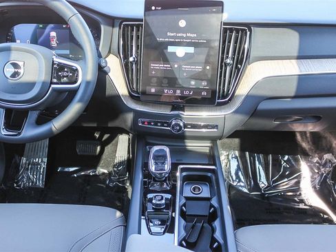 New 2026 Volvo XC60 B5 Plus w/ Climate Package PRO image 43
