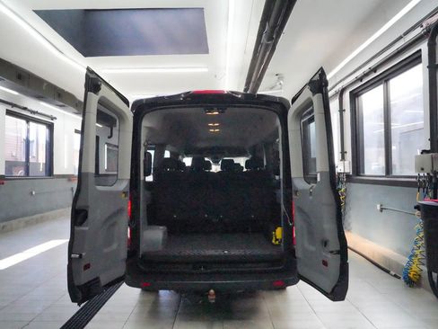 Used 2018 Ford Transit 350 XLT RWD image 38