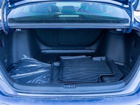 Used 2024 Honda Accord EX-L image 9