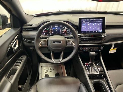 New 2026 Jeep Compass Limited image 17