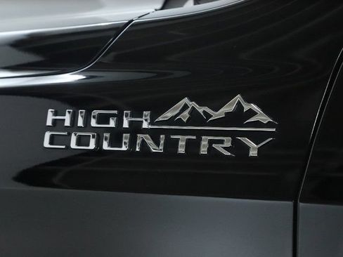 Used 2021 Chevrolet Tahoe High Country w/ Premium Package AWD/4WD image 46