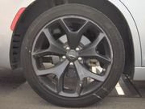 Used 2023 Chrysler 300 S RWD image 16