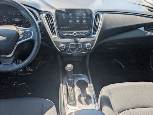Used 2020 Chevrolet Malibu LS FWD image 16
