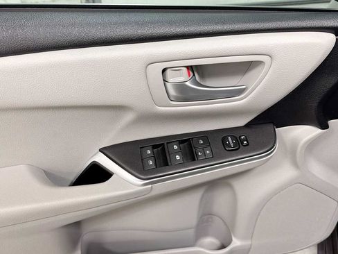 Certified 2016 Toyota Camry LE FWD image 15