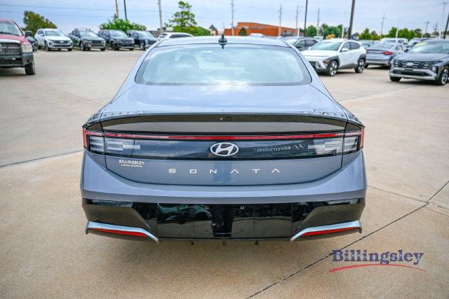 Used 2025 Hyundai Sonata SEL FWD image 4