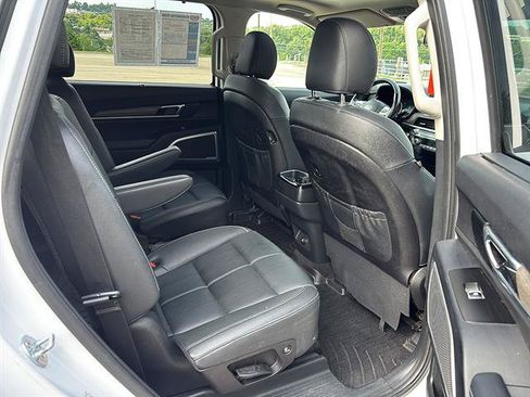 Used 2021 Kia Telluride EX w/ EX Premium Package AWD/4WD image 19