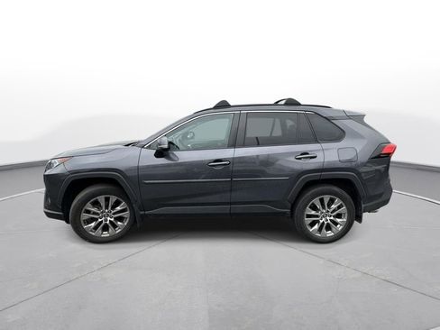 Used 2020 Toyota RAV4 XLE Premium image 11
