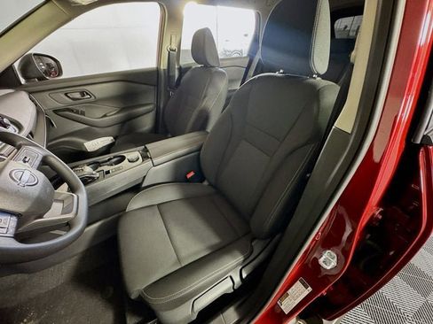 New 2026 Nissan Rogue S image 17