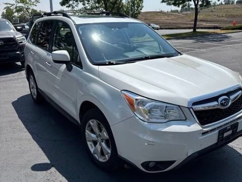 Used 2015 Subaru Forester 2.5i Premium w/ All-Weather Package AWD/4WD image 4