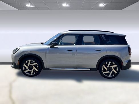 Used 2025 MINI Cooper Countryman S image 2
